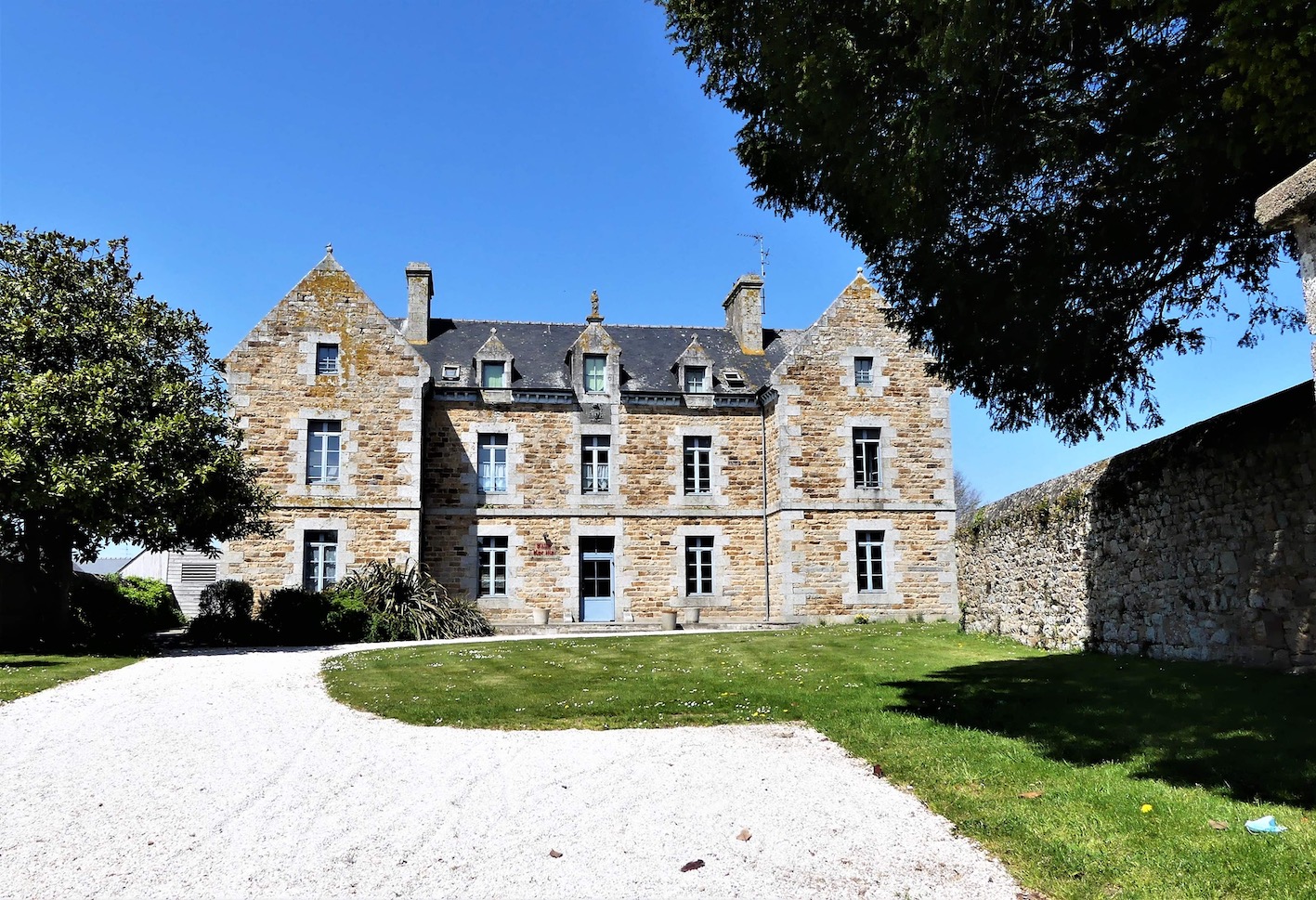 Logements et salle KERILIS